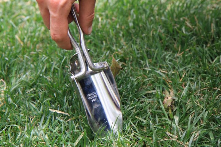 Actual product image Relags Stainless steel folding shovel