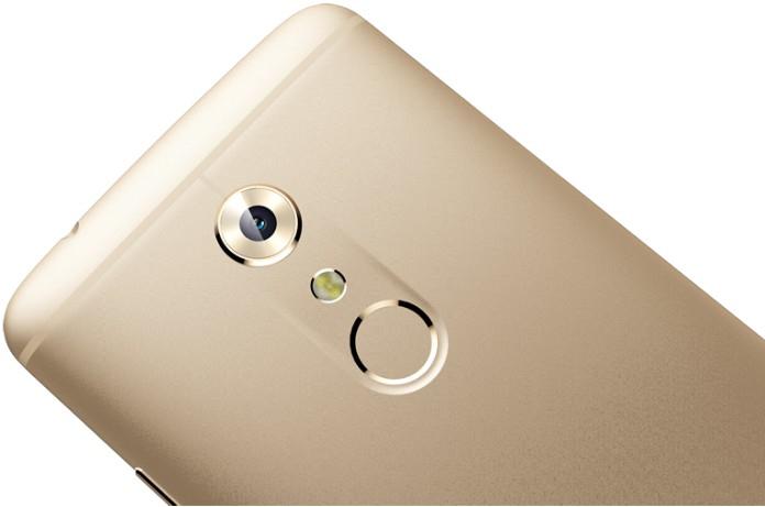 Actual product image ZTE Axon 7 (64 GB, Ion Gold, 5.50", Hybrid Dual SIM, 4G)