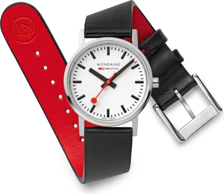 Actual product image Mondaine Classic - Vegan poliert (Analogue wristwatch, Swiss made, 30 mm)