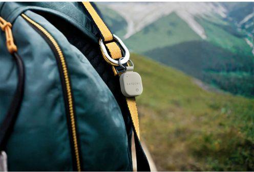 Actual product image Satechi Vegan-Leather FindAll Keychain Sand