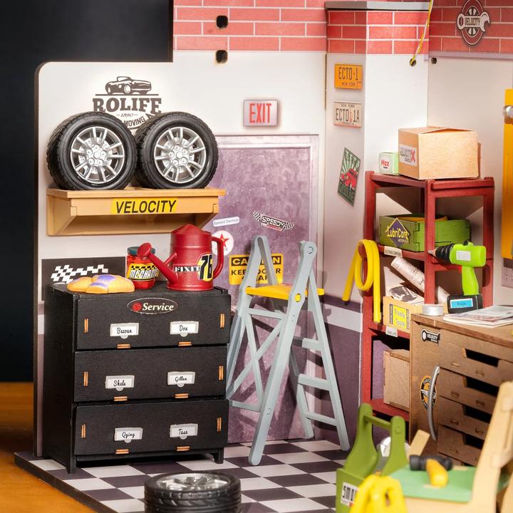 Actual product image Rolife Garage Workshop - Miniature house