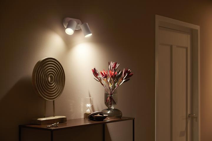 Immagine prodotto Philips Hue Tinta Fugato Base BT (700 lm, GU10)