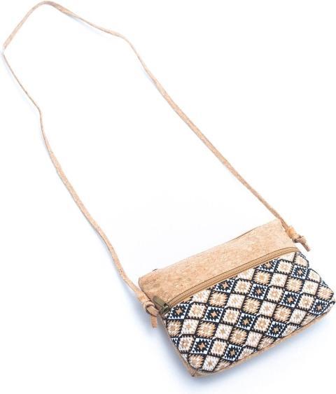 Actual product image MB Cork Damen-Umhängetasche aus Kork mit ethnischem Aufdruck