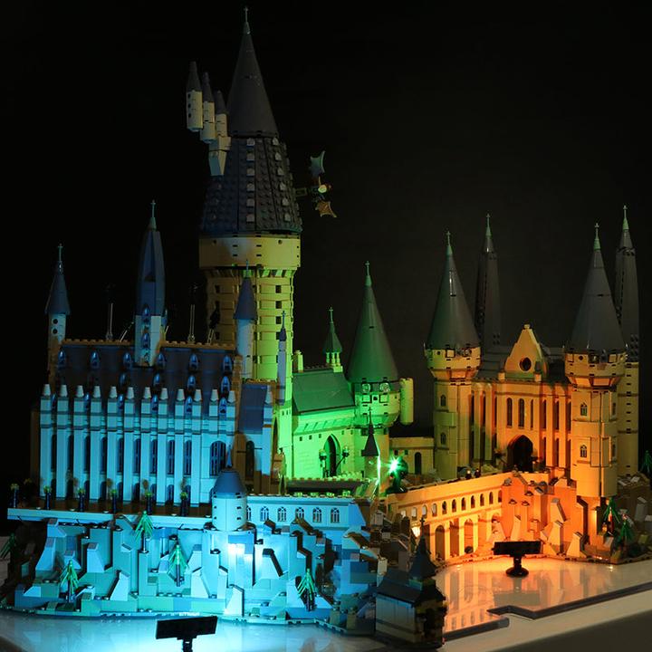 Immagine prodotto BrickBling LED Licht Set für LEGO Harry Potter: Schloss Hogwarts (71043) inkl. Fernbedienung
