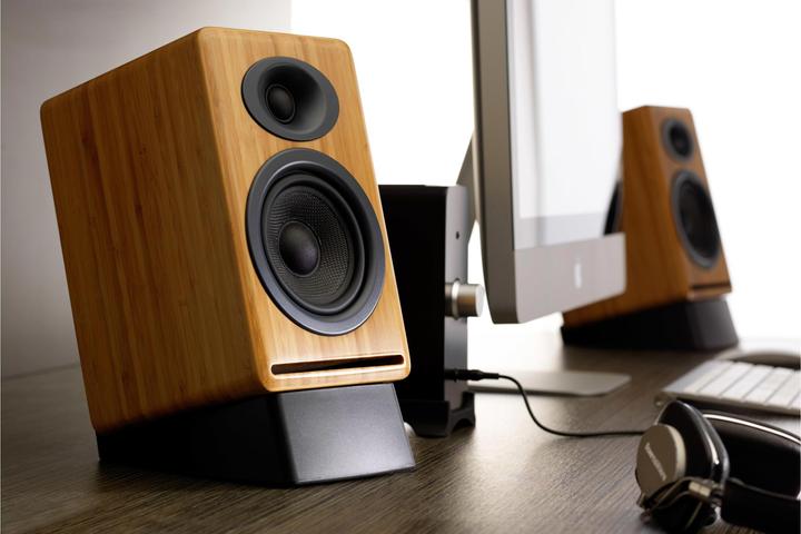 Actual product image Audioengine Ds2 (1 pair, Stand, Not movable)