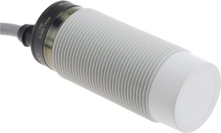 Produktbild RS PRO Capacitive sensor, M30 Sr 15mm (Sensor)