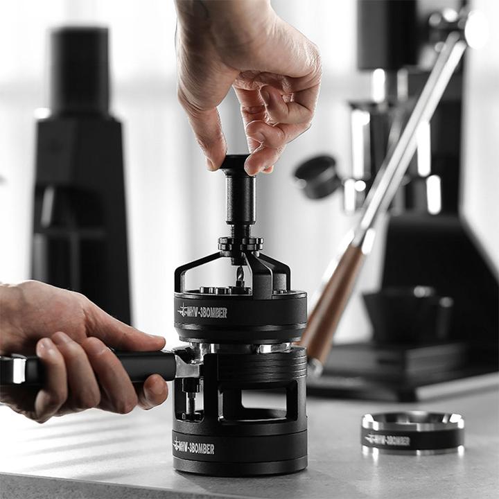 Actual product image MHW 3Bomber Cyclone needle distributor