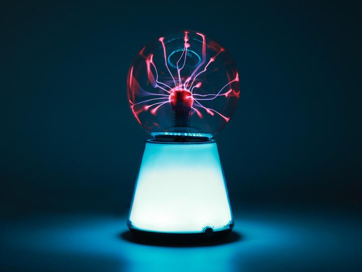 Actual product image Total Juggling iTotal - Plasma lamp - Color-changing base - Small