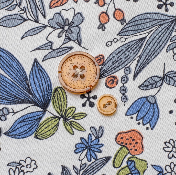 Produktbild Glorex Form aus Silikon 9 x 8 cm, 11-teilig, Knöpfe