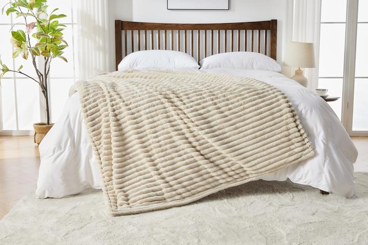 Produktbild Ströme Fluffy heated blanket (180 x 130 cm)