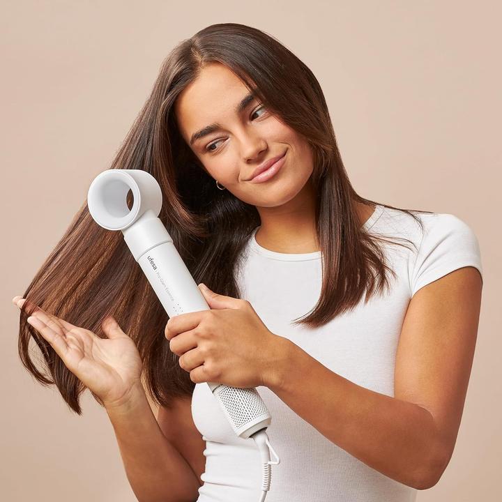 Image du produit Ufesa Pro Glam Essence Hot Air Brush Hair Dryer Straightener