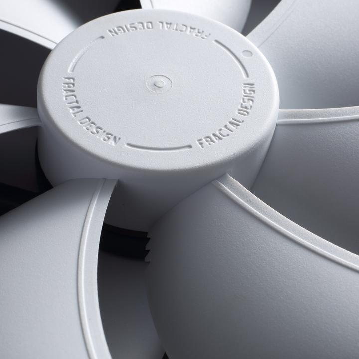Actual product image Fractal Dynamic X2 GP-14 (140 mm, 1 x)