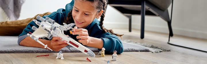 Produktbild LEGO Luke Skywalkers X-Wing Fighter (75301, LEGO Star Wars)