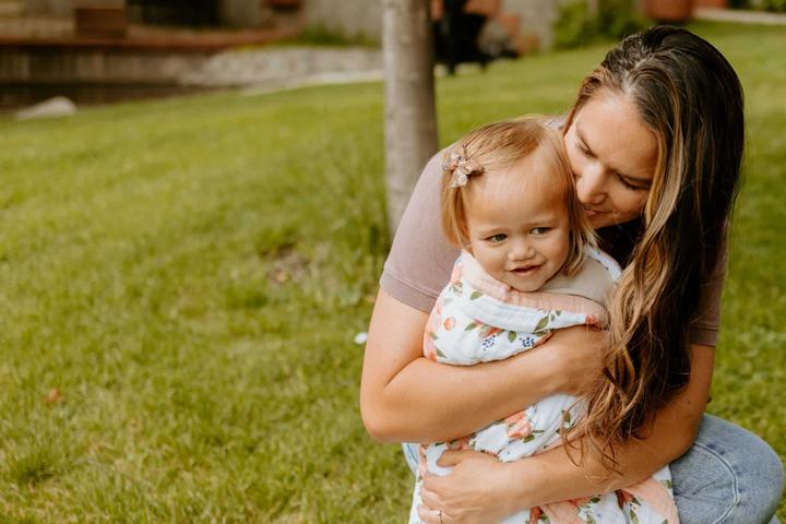 Actual product image little unicorn Cotton Muslin Baby Blanket - Watercolor Roses (120 x 120 cm)