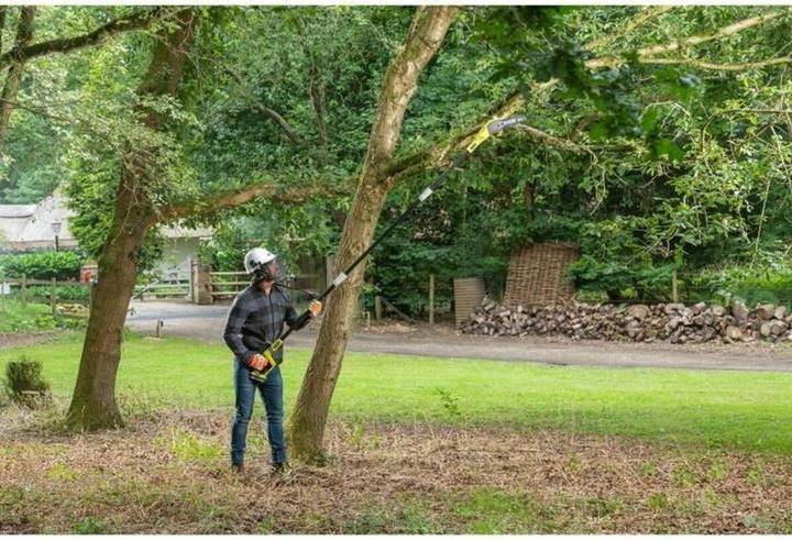 Actual product image Ryobi RPP182020 18 V ONE+ cordless pole pruner blade length 20 cm (Battery chain saw)