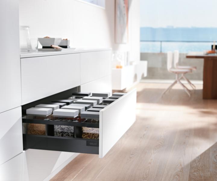 Produktbild Blum Flexible Schubkasten-Sets TANDEMBOX antaro M, seidenweiss