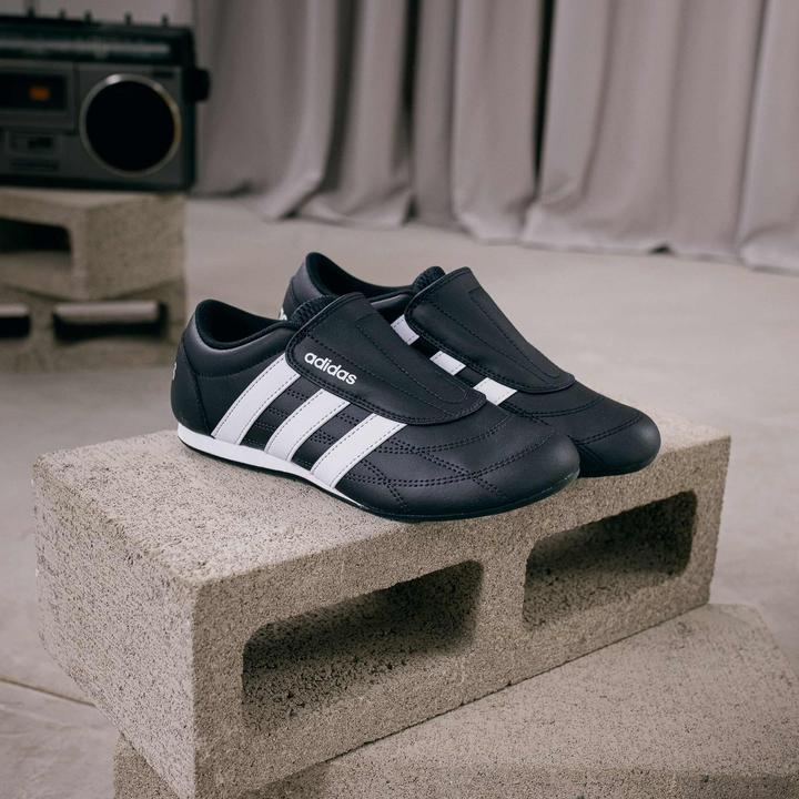 Produktbild Adidas Tekwen Damenschuhe (39)