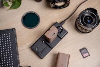 Actual product image Newell battery Canon LP-E10 USB-C (Camera battery)