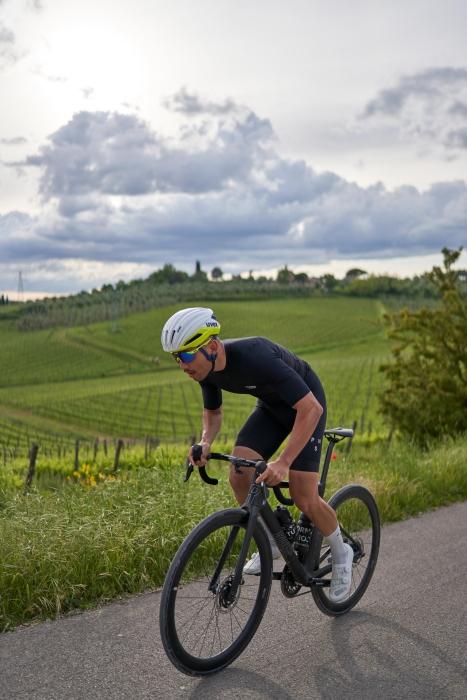 Produktbild Uvex Sports Surge Aero MIPS (53 - 56 cm)