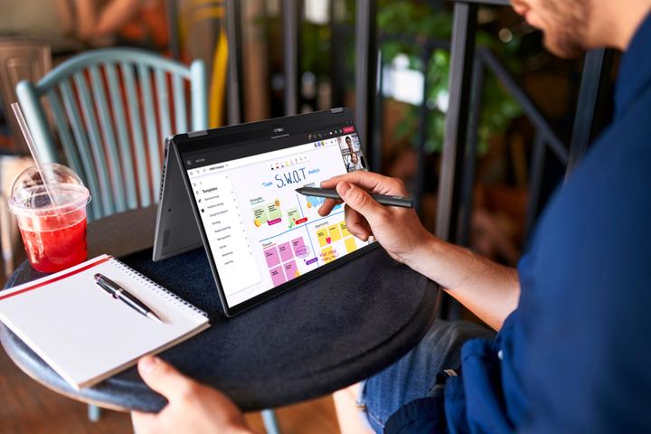 Produktbild ASUS Vivobook 16 Flip (16", 32 GB, 1000 GB, Eng. Int.)