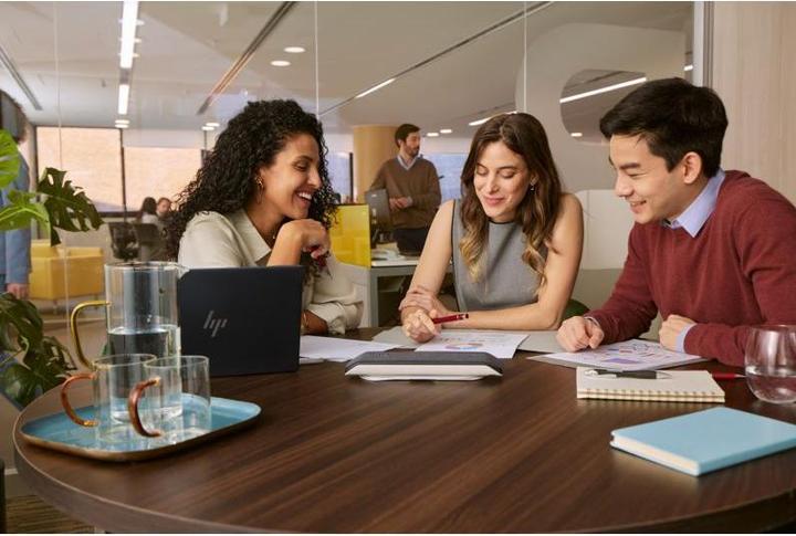 Produktbild Poly Sync 40 USB-A USB-C