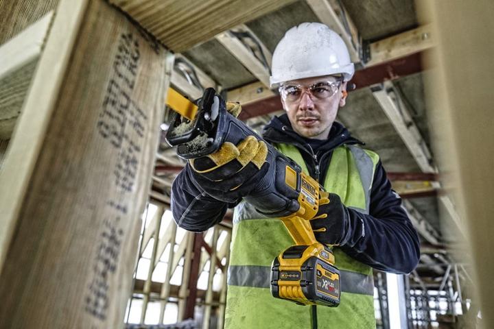 Actual product image DeWalt DCS389T2-QW reciprocating saw 3000 SPM