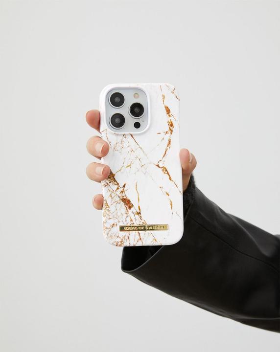 Actual product image iDeal Of Sweden Magsafe Designer Hard-Cover Carrara Gold (Apple iPhone 16 Plus)