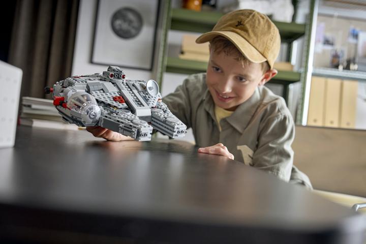 Actual product image LEGO SMART Play: Millennium Falcon (75426, LEGO Star Wars)