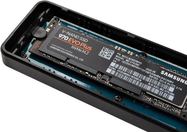 Produktbild Kolink KO-M2UC31 externes Gehäuse für M.2 NVMe SSDs (M.2 2260, M.2 2242, M.2)
