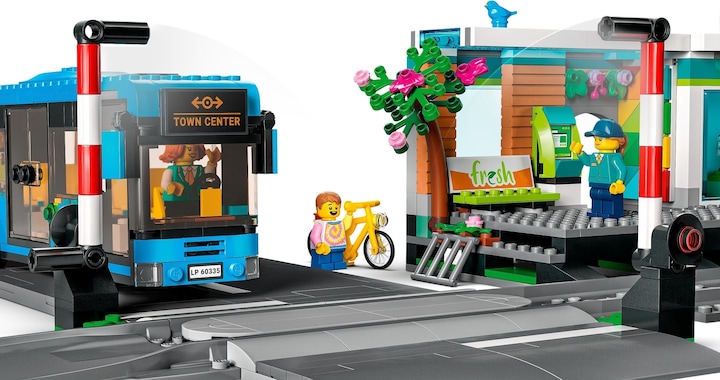 Actual product image LEGO Station (60335, LEGO City)