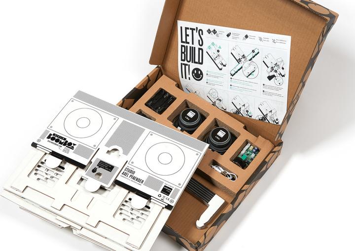 Actual product image Berlin BoomBox Cardboard Soundsystem (Battery operated)