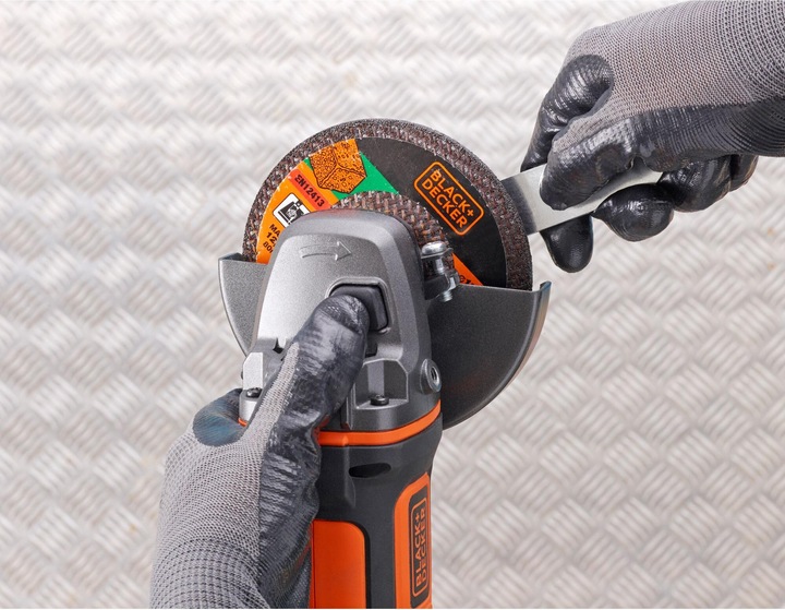 Actual product image Black & Decker Bcg720nxj (125 mm)