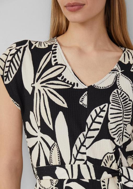 Produktbild S.Oliver Kleid Strukturiertes Jerseykleid mit All-over-Print und Gürtel (42)