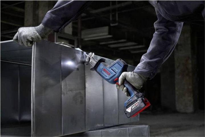 Produktbild Bosch Hausgeräte Bosch Akku-Säbelsäge GSA 18V-24 (solo L)