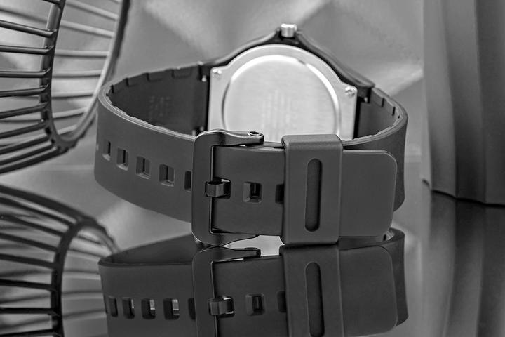 Produktbild Casio MW-240-1B (Analoguhr, 43 mm)