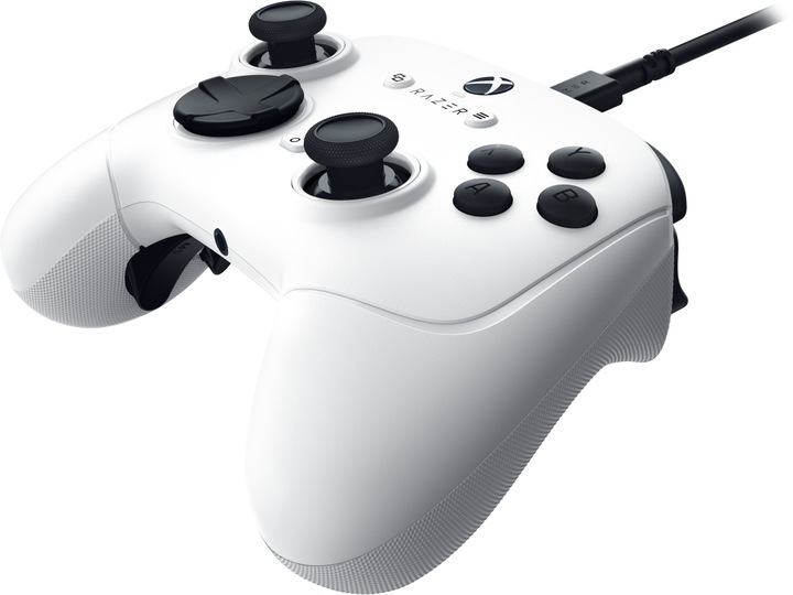 Actual product image Razer Wolverine V3 Tournament Edition (PC, Xbox Series X, Xbox Series S)