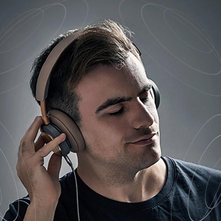 Produktbild Ugreen 3.5mm Klinke – 3.5mm Klinke (2 m, AUX Kabel)