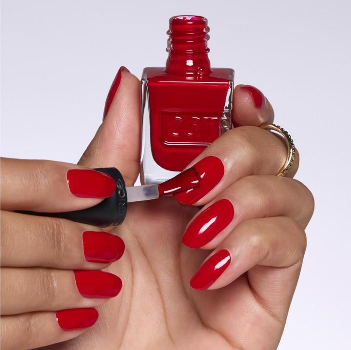 Actual product image Catrice Gel Affair Nail Lacquer No. 019 Red Long-Lasting Easy (019 Vive lAmour, Gel-Effect Nail Polish)