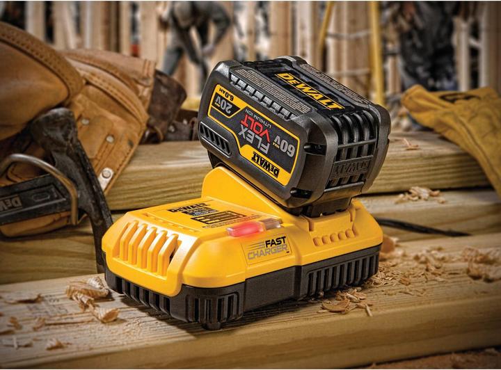 Actual product image DeWalt Charger FLEXVOLT for LiIon slide batteries (54 V)