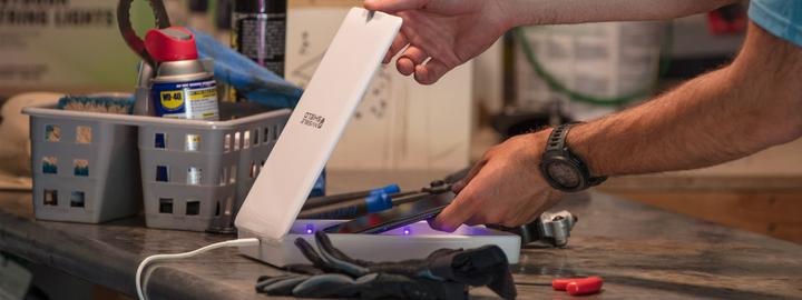 Actual product image InvisibleShield UV Smartphone Cleaning System