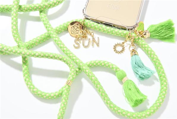 Etuui Necklace-Cover mit Kordel