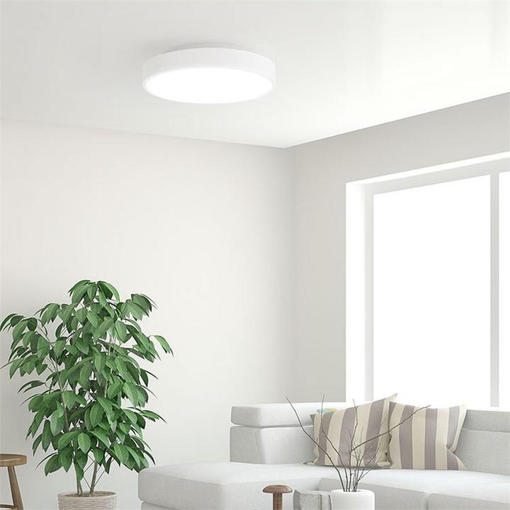 Actual product image Yeelight Luna (2000 lm)