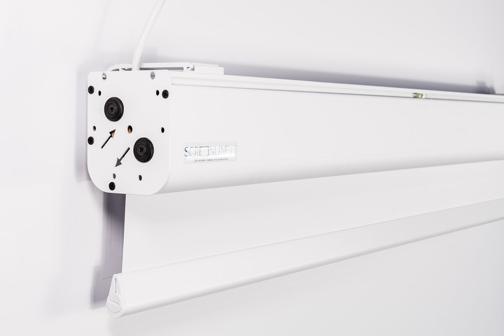 Actual product image Screenline Slim (139", 1:1)