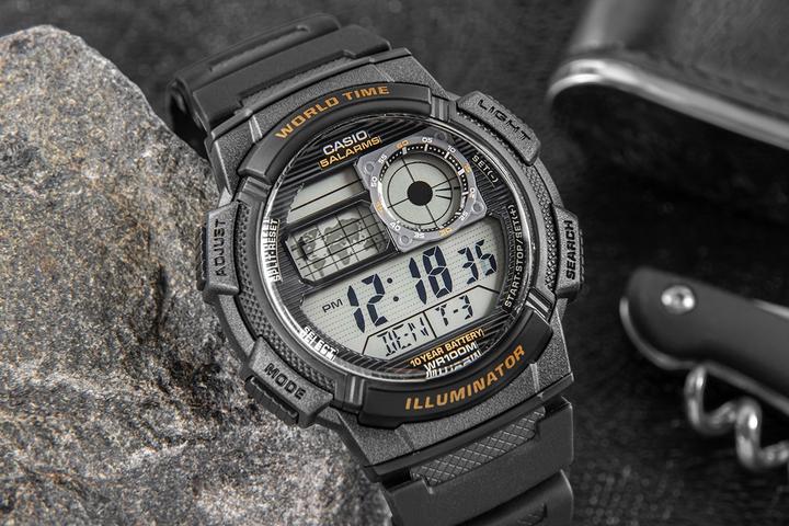 Produktbild Casio Illuminator (Digitaluhr, 44 mm)