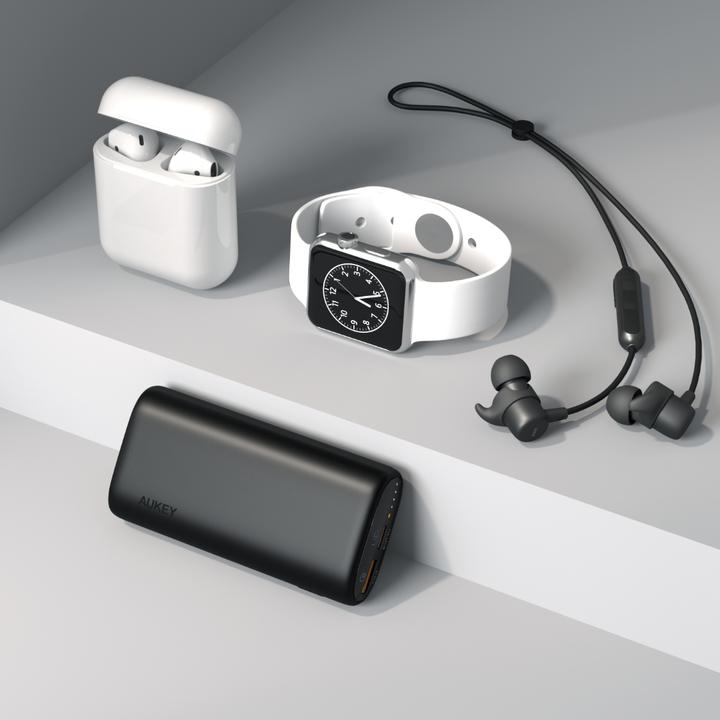 Produktbild Aukey PB-Y36 (10000 mAh, 20 W, 37 Wh)