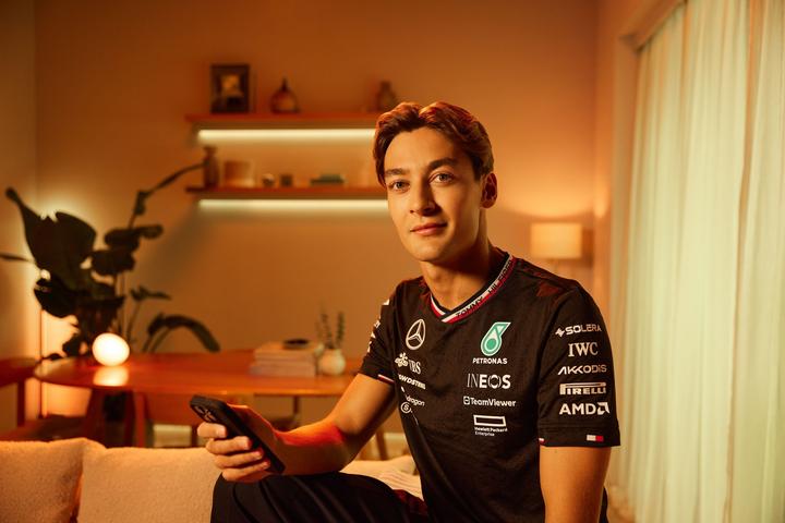 Produktbild Philips Hue Lightstrip Solo (Mehrfarbig, 500 cm, Indoor)