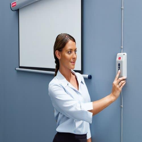 Produktbild Nobo Electric Wall Projection Screen 2400x1800mm (118.11", 4:3)