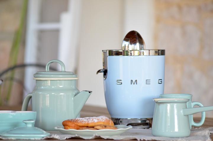 Actual product image Smeg CJF11PBEU 50's Style