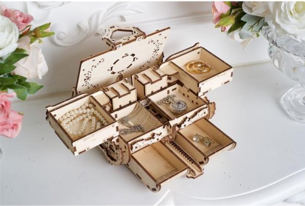 Produktbild Ugears Die Bernstein-Schatulle (189 Teile)