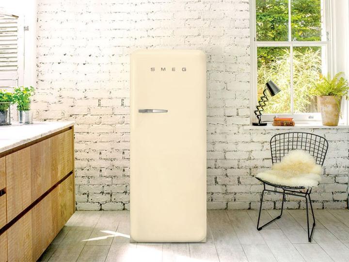 Produktbild Smeg FAB28RCR6 Kühlschrank Rechtsanschlag Creme 50's Style (270 l)